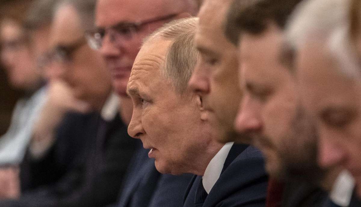 Putin amenaza a Europa: cualquier país con tropas en Ucrania "será un objetivo legítimo"