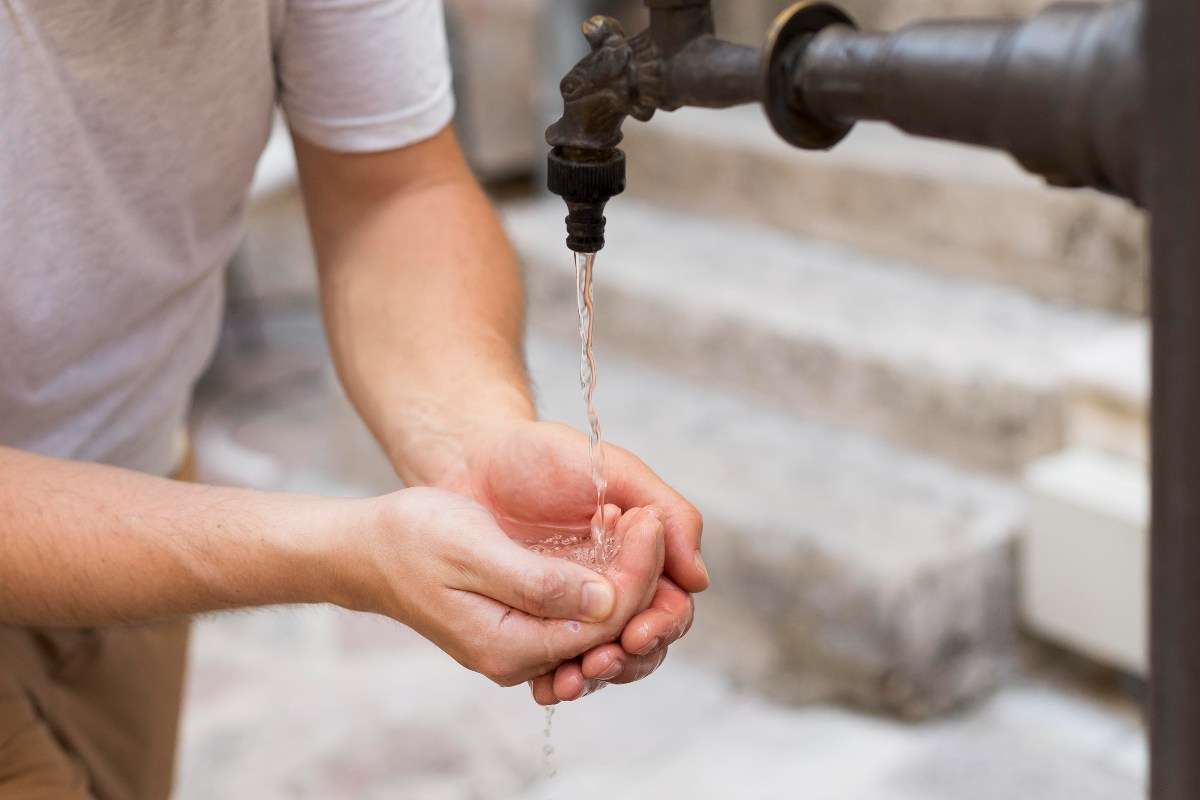 ¿Está el acceso universal al agua y a la electricidad en peligro?