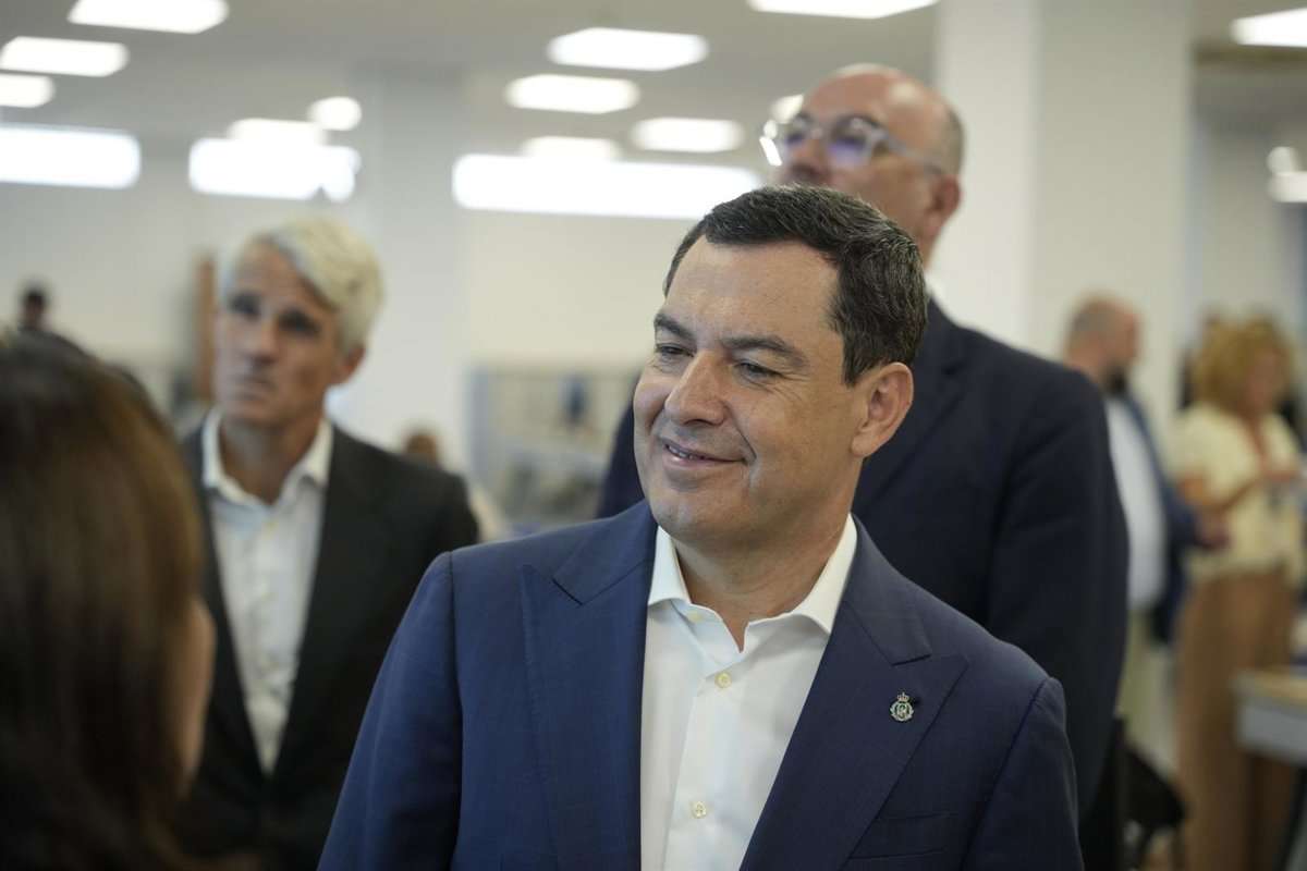La Junta de Andalucía gastará 1,2 millones en papeletas, pero niega un adelanto electoral: "Vamos a rematar la faena"