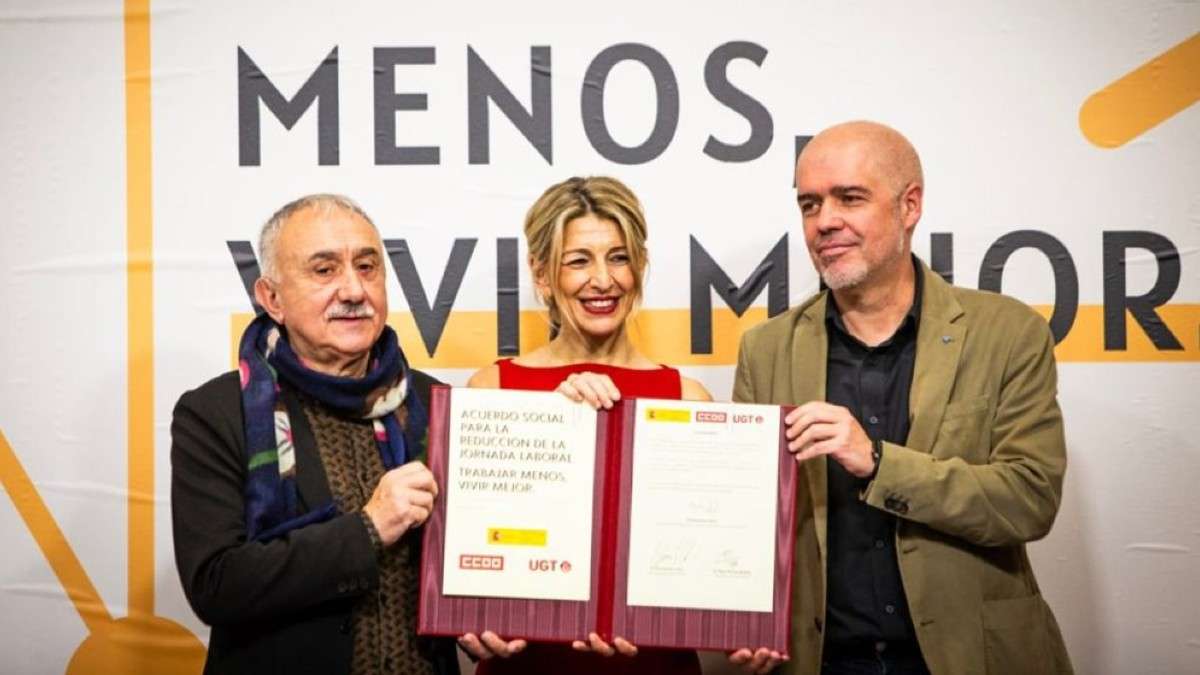 Yolanda Díaz pide ayuda a los sindicatos para mantener viva su baza política de la jornada laboral