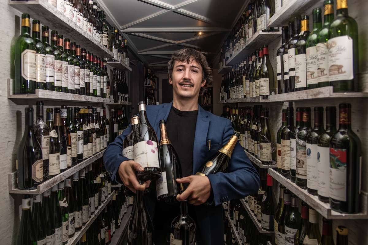 Mario Ayllón, al mando de una de las bodegas más grandes de Madrid: “Para hacer un buen vino, hay que ser buena persona”
