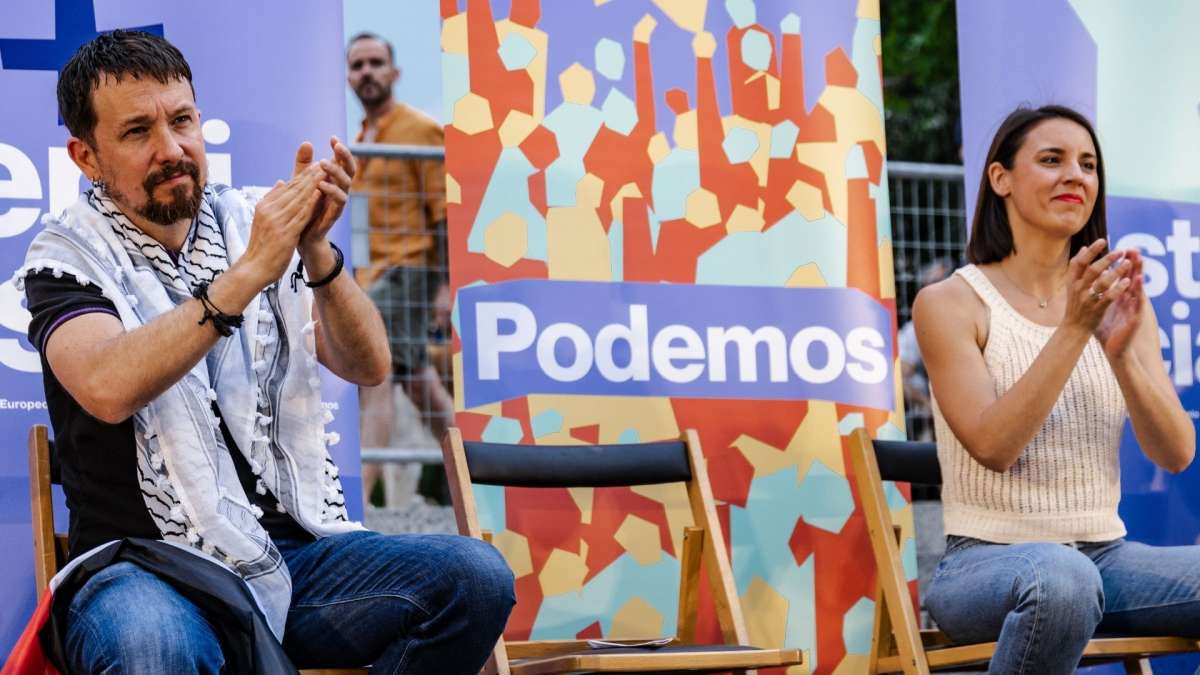 Pablo Iglesias e Irene Montero "cabalgando contradicciones": chalet de lujo, sueldazos, viajes y colegio privado