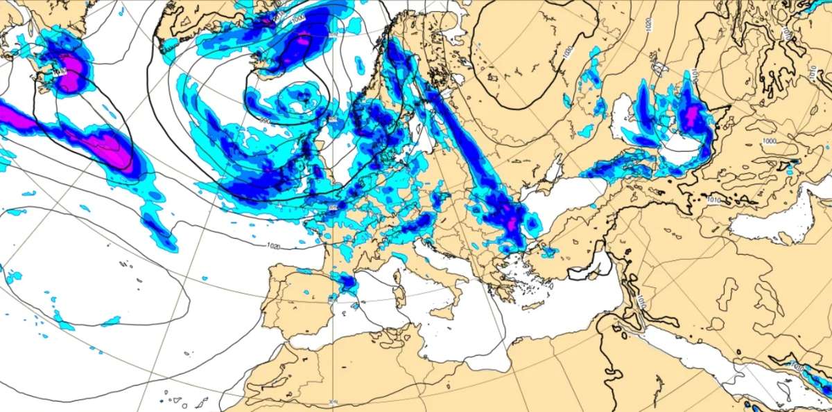 La AEMET mantiene alertas por fuertes lluvias en Cataluña y Teruel