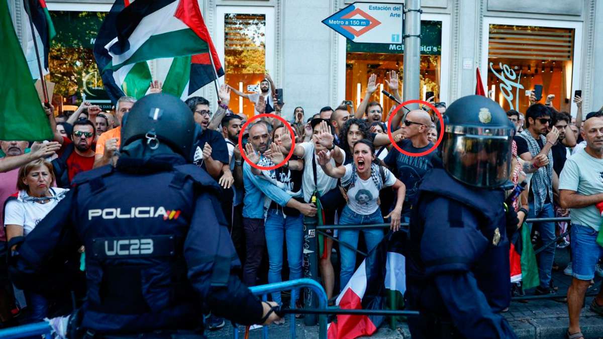 Ultras de Bukaneros y un abogado de la extrema izquierda escoltaron a Belarra y Montero en las protestas de La Vuelta