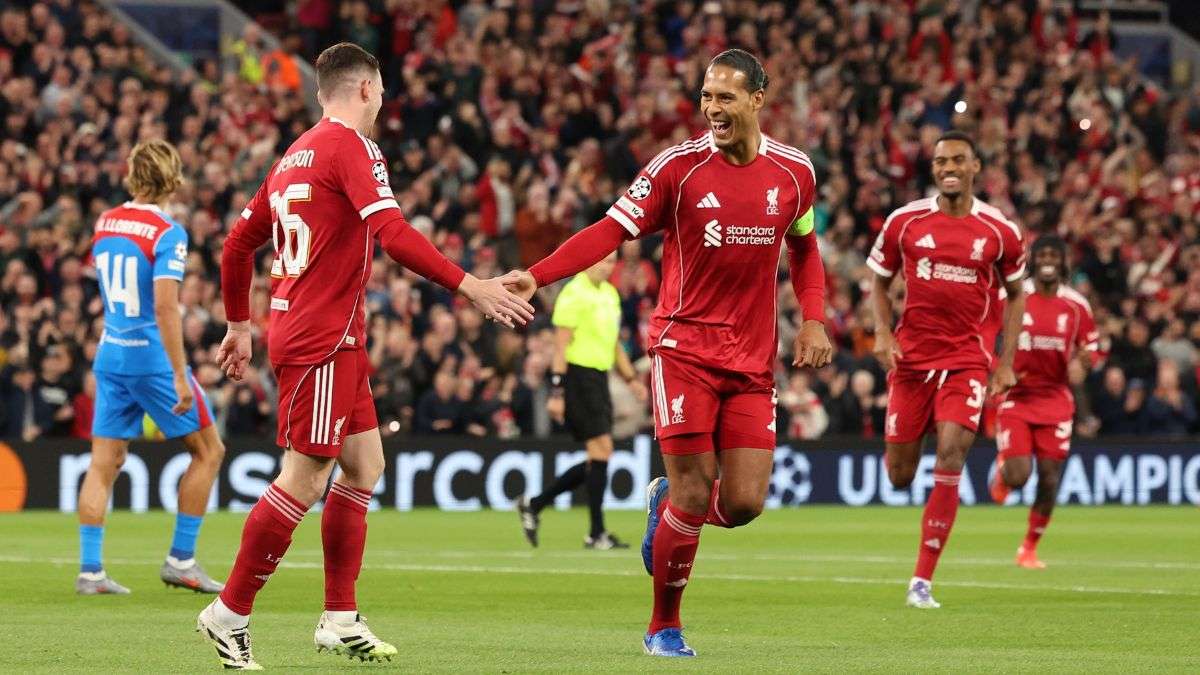 Van Dijk chafa otro milagro de Llorente en Anfield