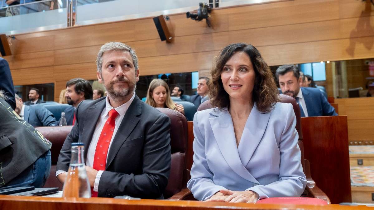 Ayuso confía Vivienda de forma interina a su mano derecha en el Gobierno, Miguel Ángel García