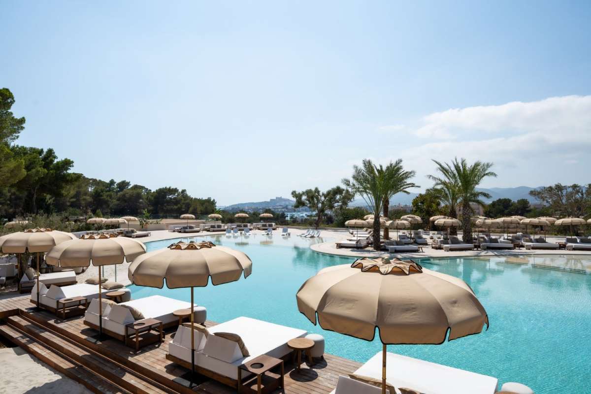 Así es el templo de fitness y alta cocina que conquista el corazón de Ibiza