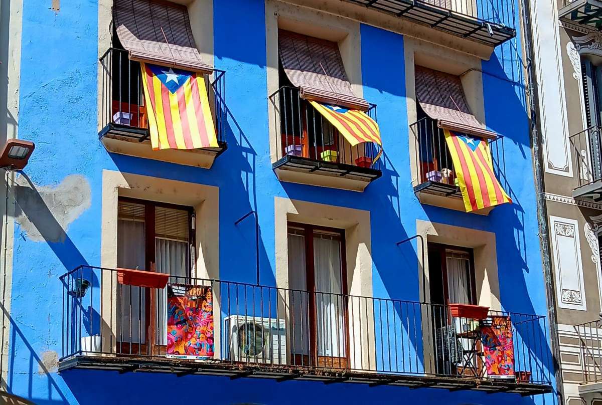Banderas esteladas en Ripoll - Óscar Benítez