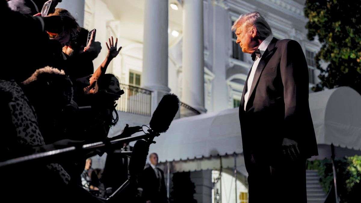 Trump también polariza a la prensa: o conmigo o contra mí