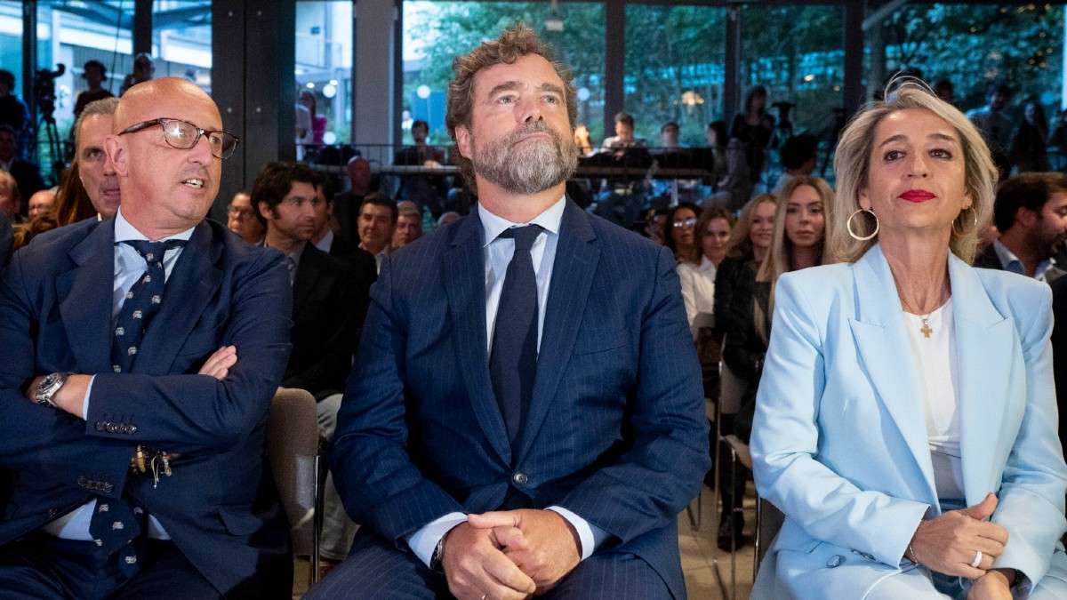Espinosa de los Monteros reconoce los errores de PP y Vox y reivindica su unión en 2027: "Se podía haber hecho mejor"