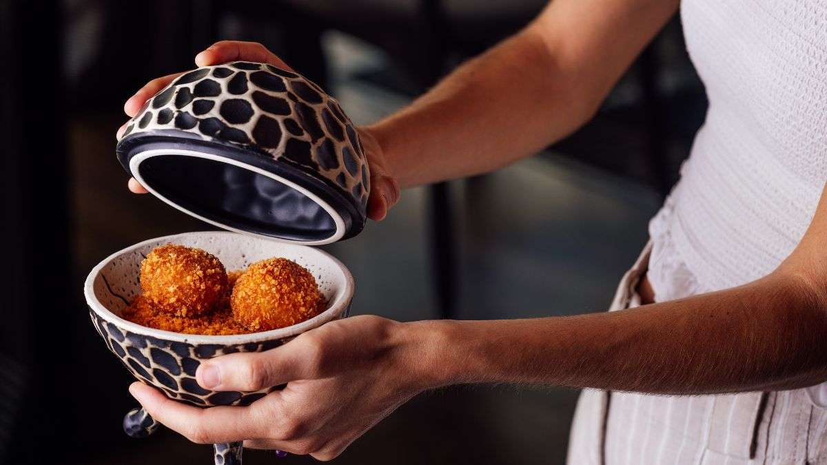 El restaurante de Madrid que cautiva los cinco sentidos: del tartar de corvina al asado cocinado 12 horas
