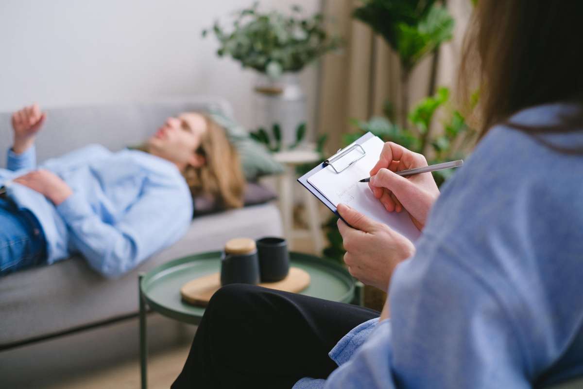 Bajas laborales y salud mental: como las empresas pueden responder al 'grito de ayuda' de sus empleados