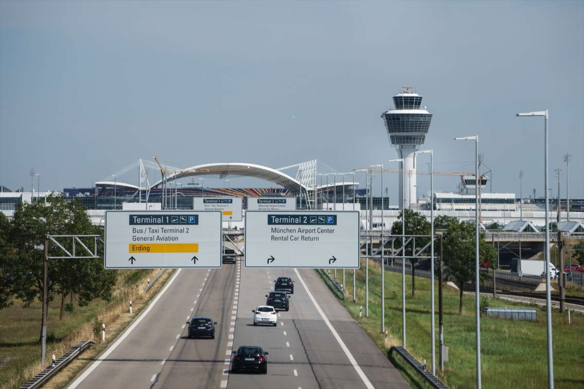 Cierran el aeropuerto de Múnich tras avistarse varios drones