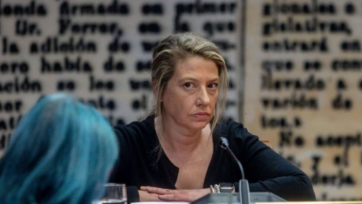 El IE comunica al juez que no dispone de correos con la asesora de Begoña Gómez