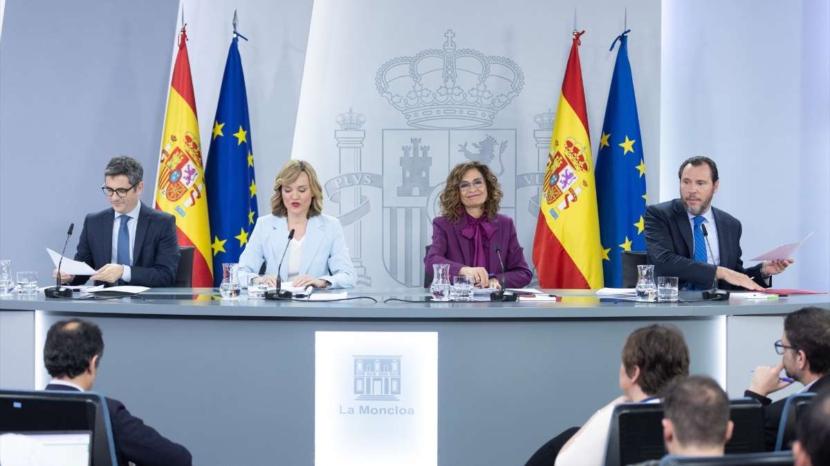 Críticas en el PSOE valenciano contra Montero, Bolaños y Alegría por un año de ausencia en la zona de la dana