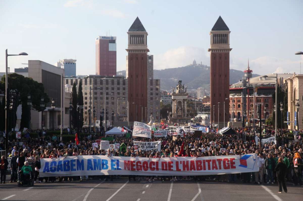 El 'populismo inmobiliario' avanza en Cataluña de la mano de los socios del PSC