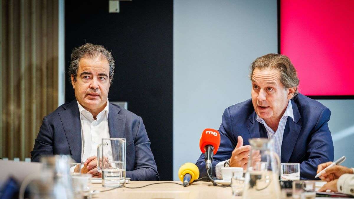"España está bloqueada": los empresarios familiares cargan contra la parálisis política