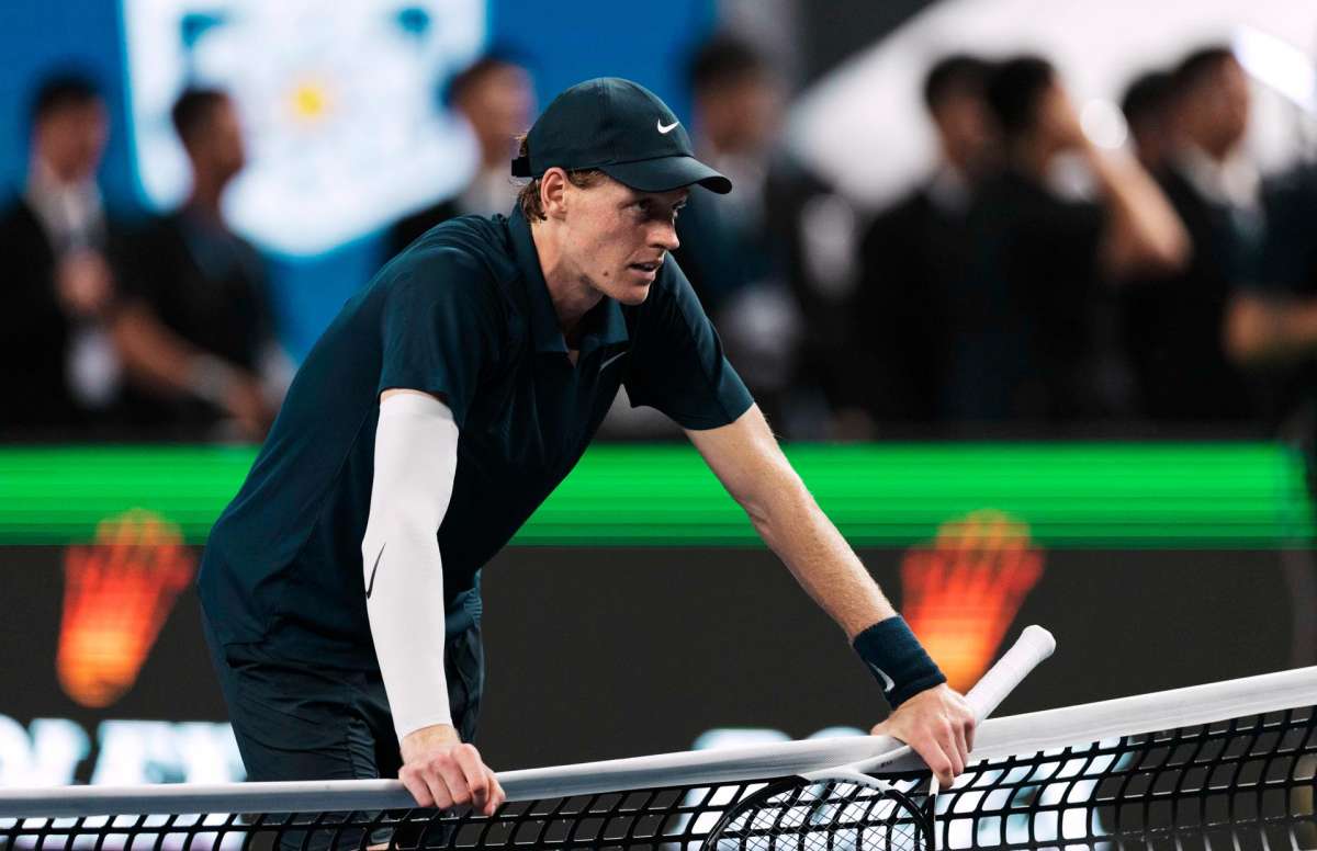 ¿Qué le está pasando a Sinner? Con 24 años se ha retirado más veces que Federer y casi las mismas de Nadal y Djokovic