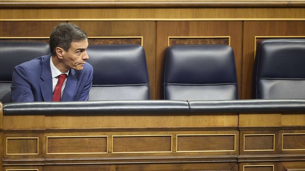 España, en fuera de juego: votaba el embargo “fake” de armas a Israel mientras se daba el primer paso hacia la paz