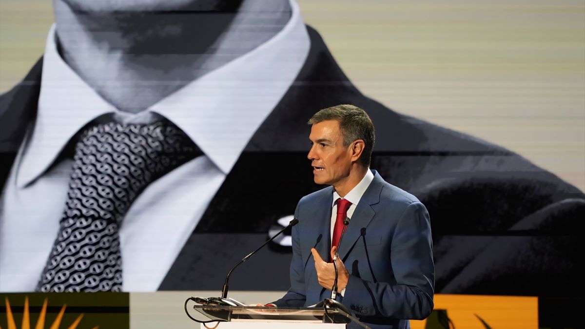 Pánico al abucheo: enésimo plantón de Pedro Sánchez a los empresarios familiares