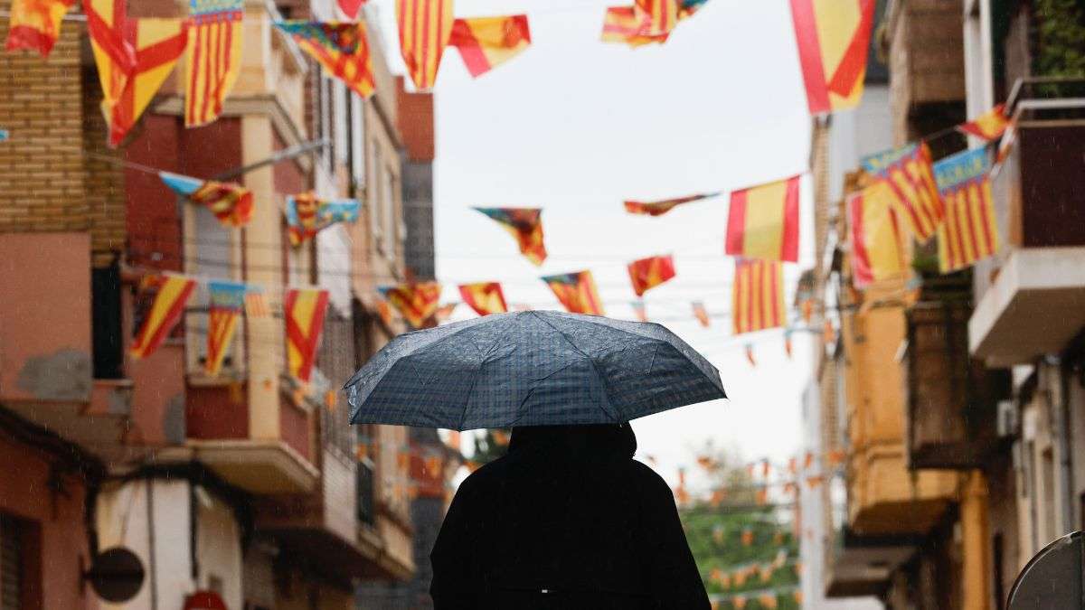 La AEMET lanza una alerta roja en Alicante y Murcia por lluvias torrenciales al paso de la dana Alice