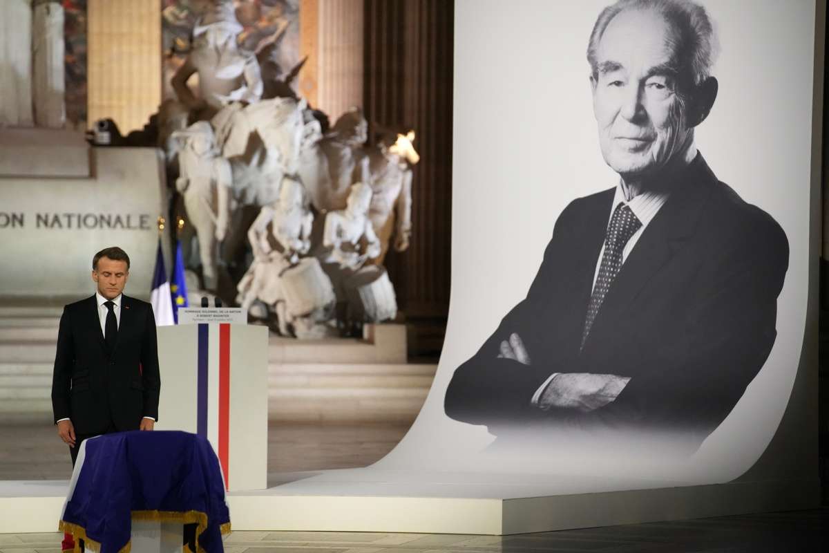 Homenaje a Badinter: abolió la pena de muerte... y defendió a etarras