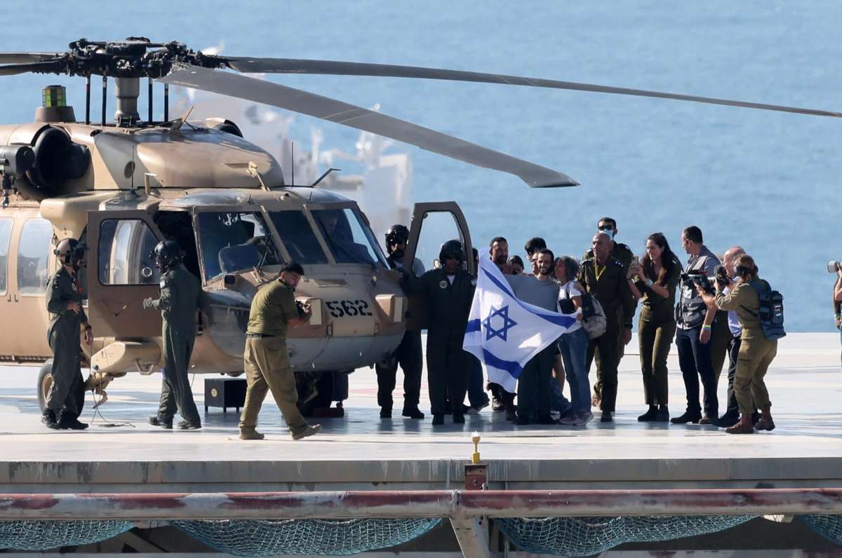 Hamás tensa el acuerdo de paz con Israel y pospone la entrega de 24 cadáveres