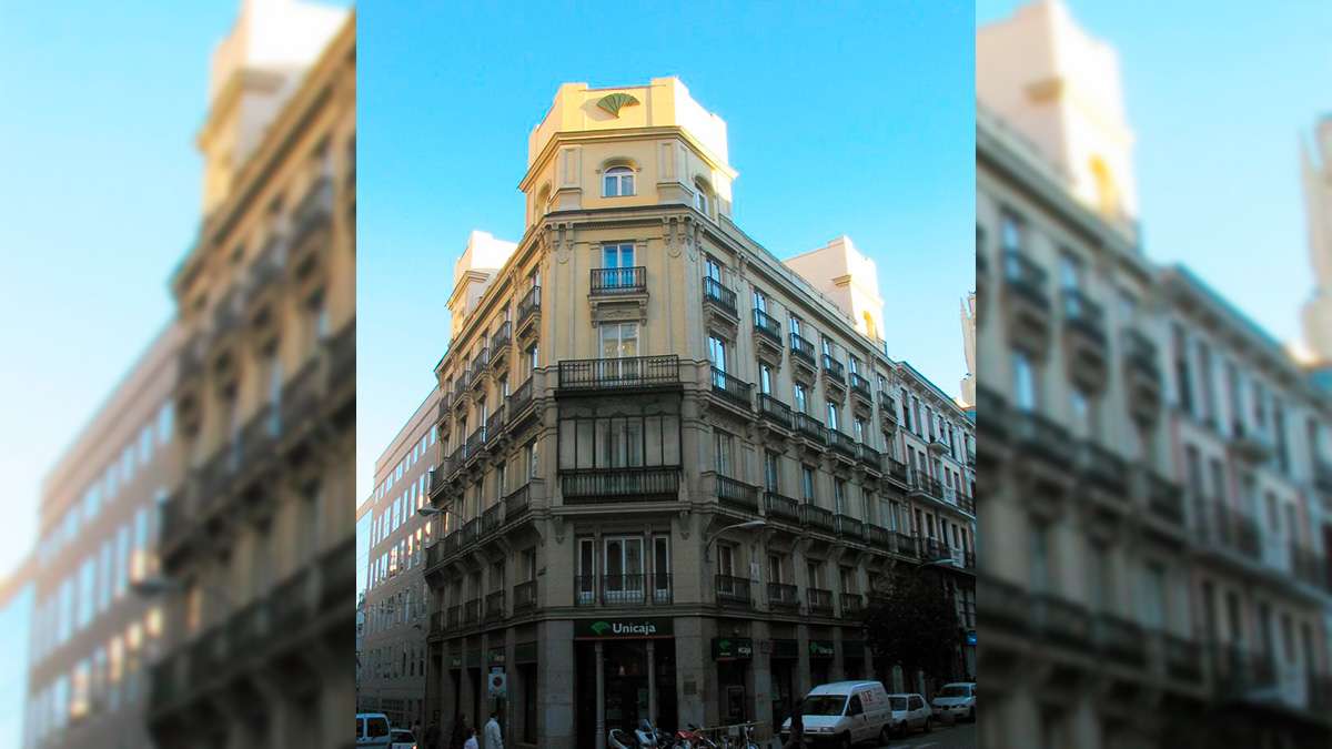 Unicaja se plantea la venta millonaria de la histórica sede de Caja Ronda en Madrid