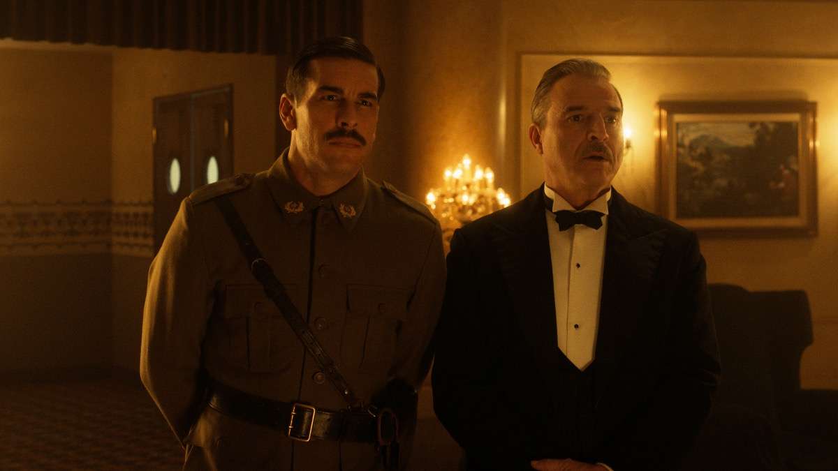 ‘La cena’: risa, suspense y enredos en el banquete que Mario Casas y Alberto San Juan ofrecen a Franco