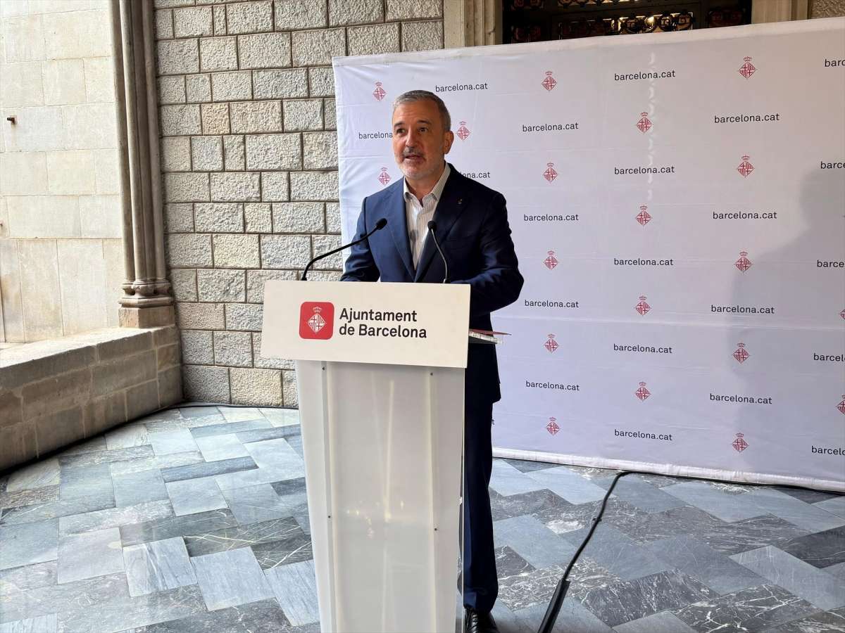 Los comunes aprietan las clavijas a Collboni con exigencias 'antisistema' tras el sí de ERC a las cuentas