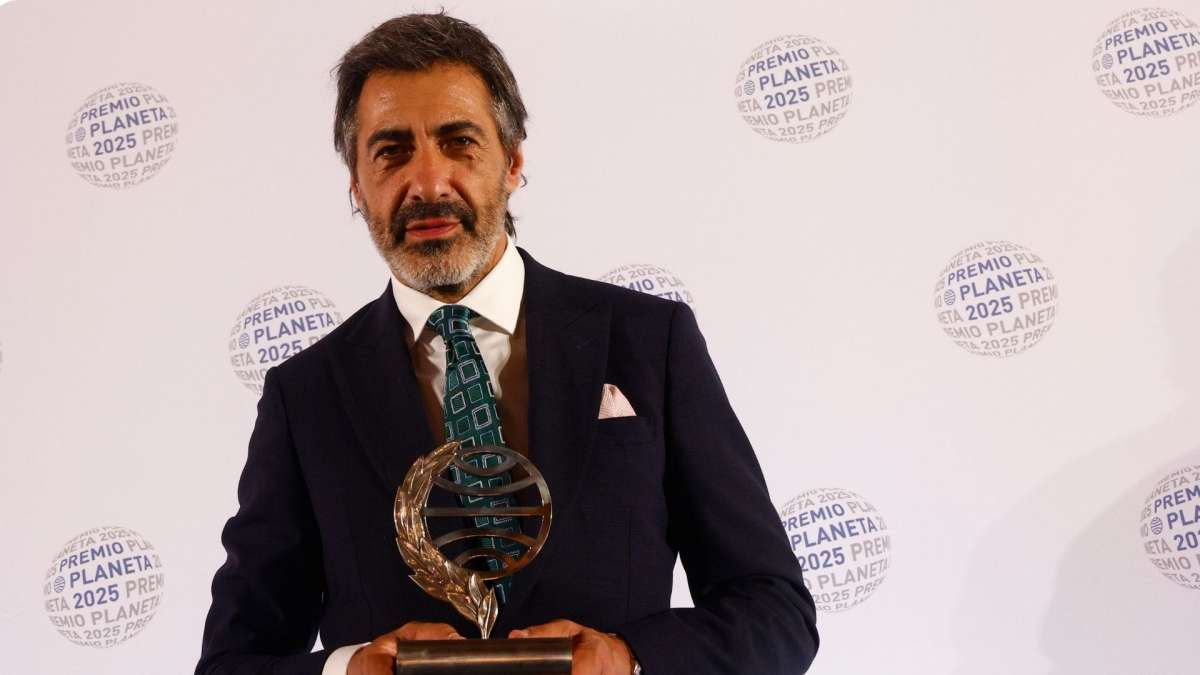 Así es Juan del Val: de su historia de amor con Nuria Roca y sus hijos a su pasado como albañil y su carrera literaria