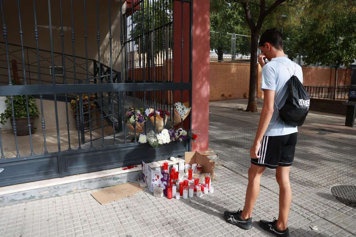 La Junta denunciará a un colegio por no activar los protocolos de acoso tras el suicidio de una alumna