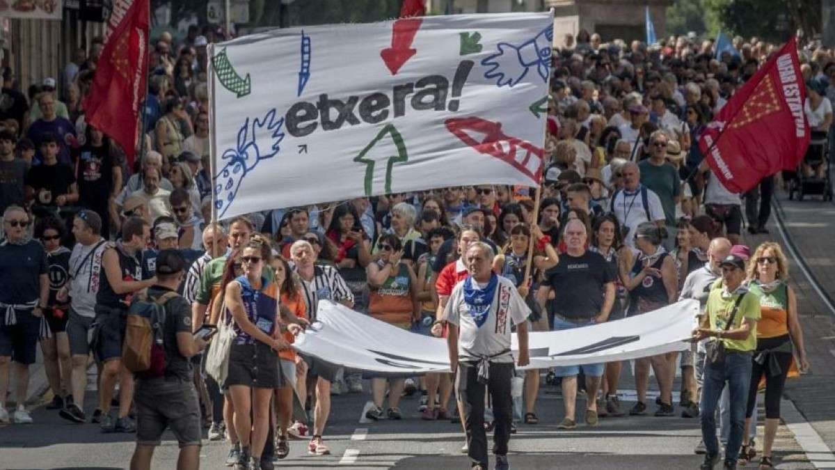 Marlaska se escuda en la Ertzaintza para no dar datos sobre actos proetarras permitidos en País Vasco