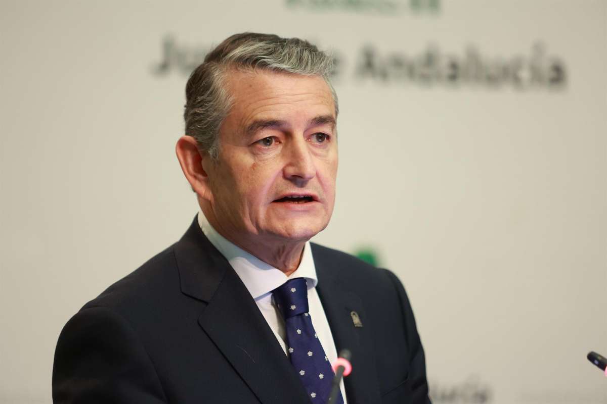Andalucía prepara el plan de choque en Salud y contratará 4.371 nuevos sanitarios para 2026