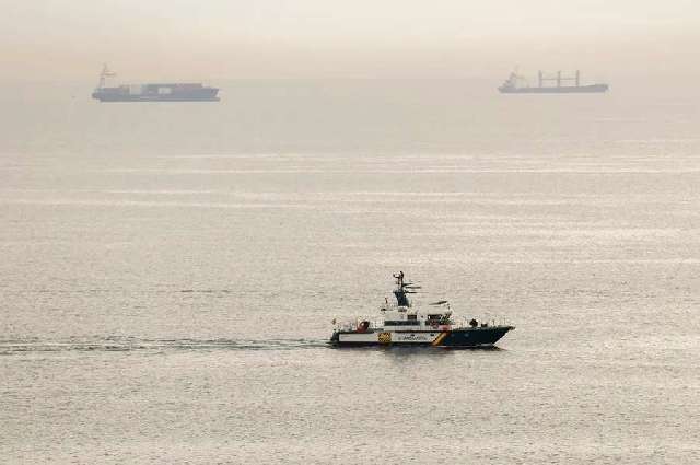 Trump extiende sus ataques contra narcolanchas y destruye una en la costa de Colombia