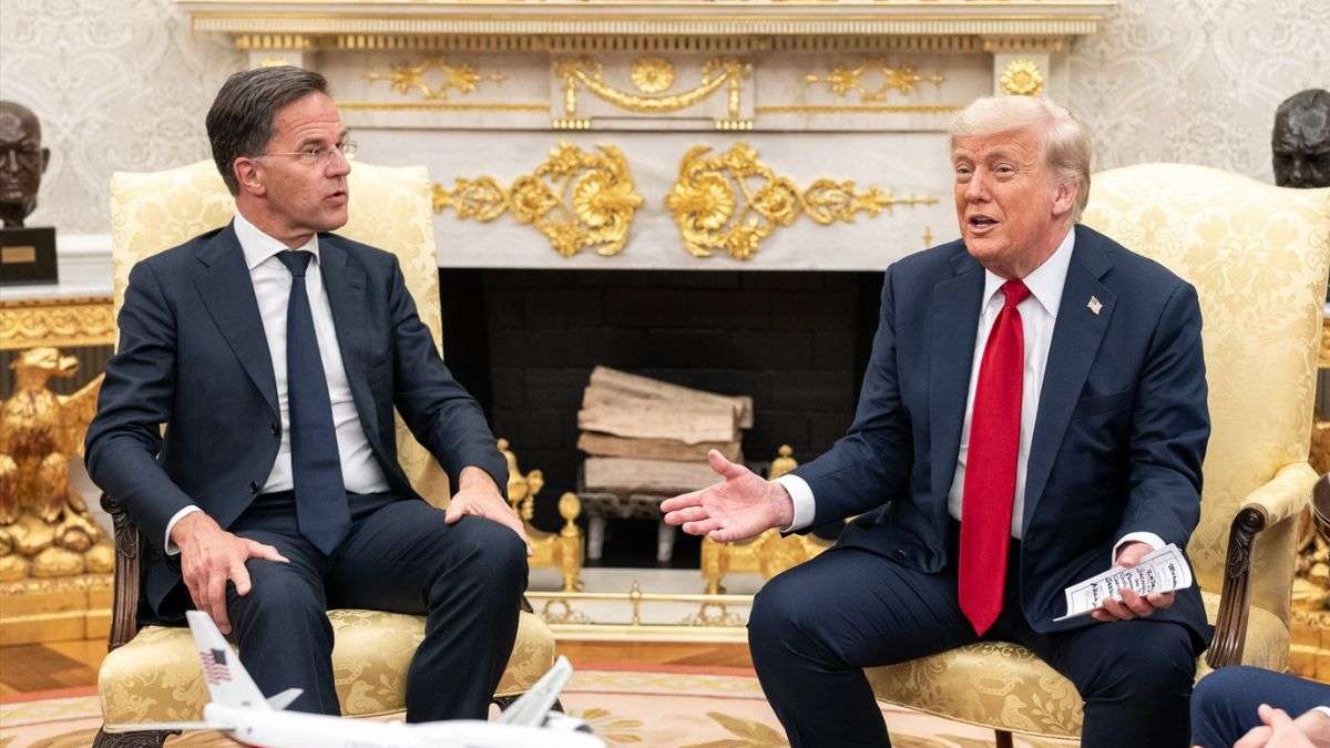Trump vuelve a reprender a España ante Rutte: "No juega en equipo en la OTAN"