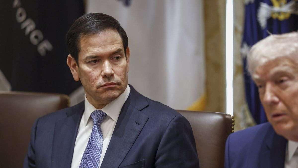 Rubio critica a España por cerrar su espacio aéreo a Estados Unidos