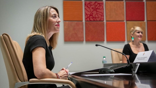 La presidenta extremeña, María Guardiola, abandona la UCI del Hospital de Cáceres y ya está ingresada en planta