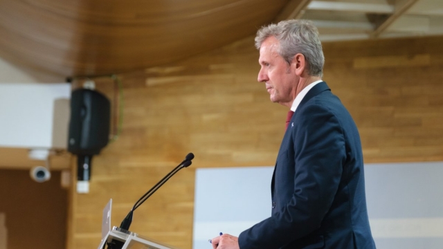 Galicia recurre ante el Constitucional el decreto del reparto de menas