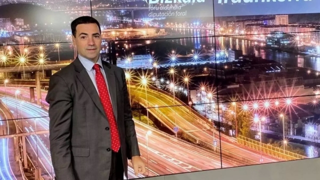 El Lehendakari Imanol Pradales garantiza al sector primario y agroalimentario vasco que defenderá sus intereses donde sea necesario