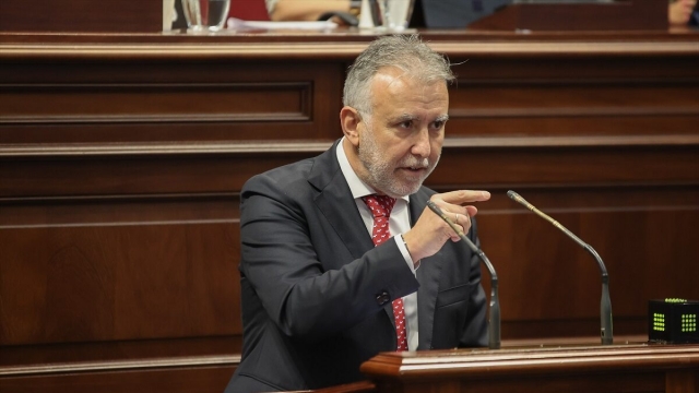 Canarias rectifica y anula la norma que permitía cazar perros, gatos y hurones