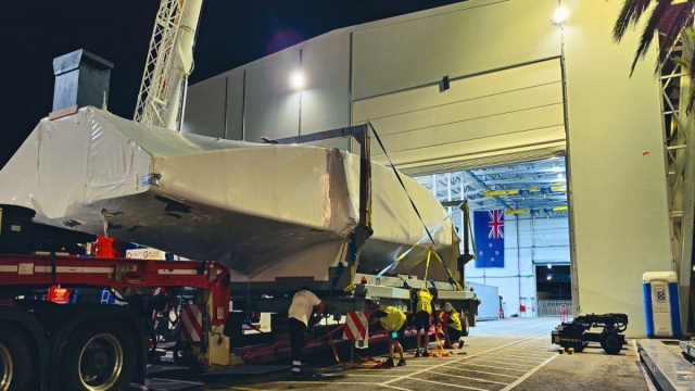 Barcelona da la bienvenida al barco ganador de la America’s Cup