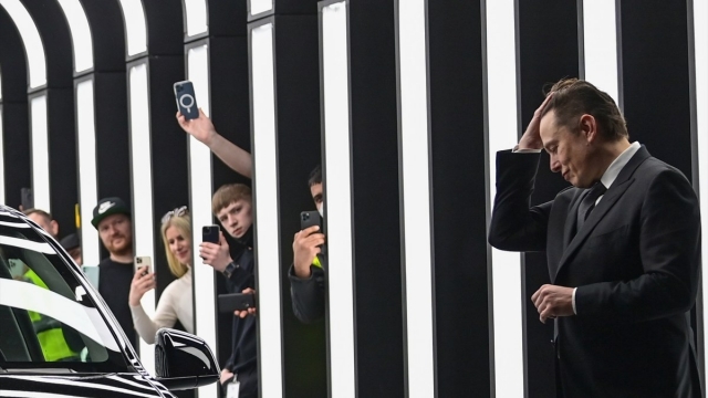 Musk asegura que Tesla ofrecerá conducción autónoma sin intervención humana este mismo año