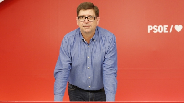 Paco Salazar y Óscar Puente se postulan para relevar a Santos Cerdán en el PSOE