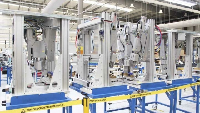 La industria española de componentes se ralentiza: cayó un 0,7% en 2024 y no mejorará este año