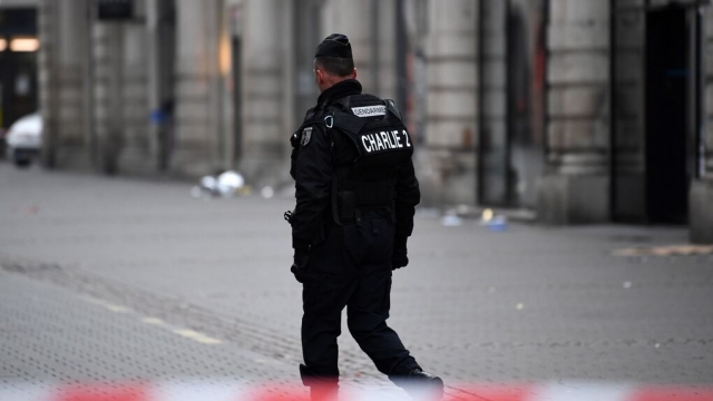 Francia detiene a un tercer argelino que animaba sus seguidores de TikTok a cometer atentados