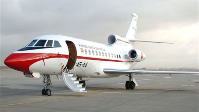 Los registros del Falcon desmienten al PSOE: la mayoría de vuelos de Sánchez son en España