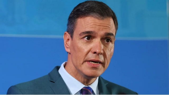 Enredados en la farsa