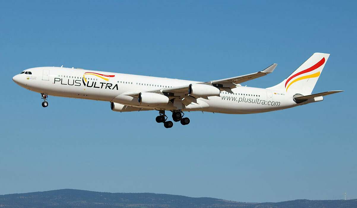 La Policía detiene al propietario y al CEO de la aerolínea Plus Ultra | Vozpópuli