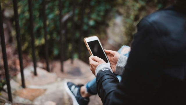 Euskera y catalán: estrellarse en la red